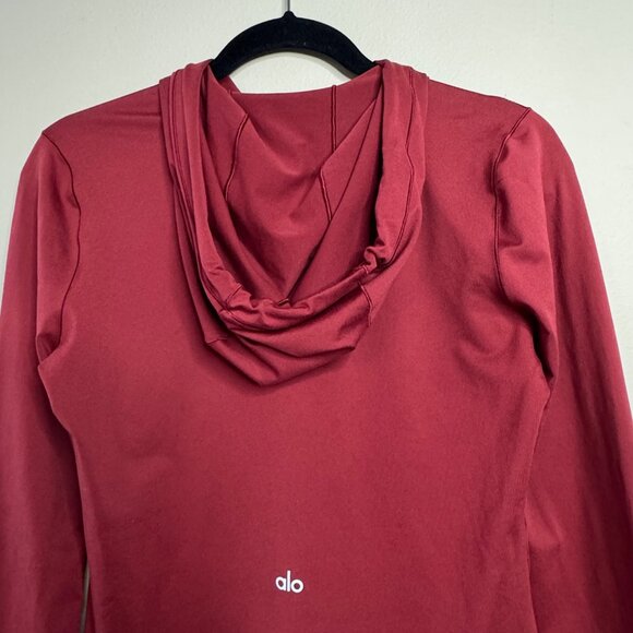 ALO YOGA Alosoft Hooded Runner Top Womens M Medium Cranberry Long Sleeve Hoodie - Picture 4 of 13